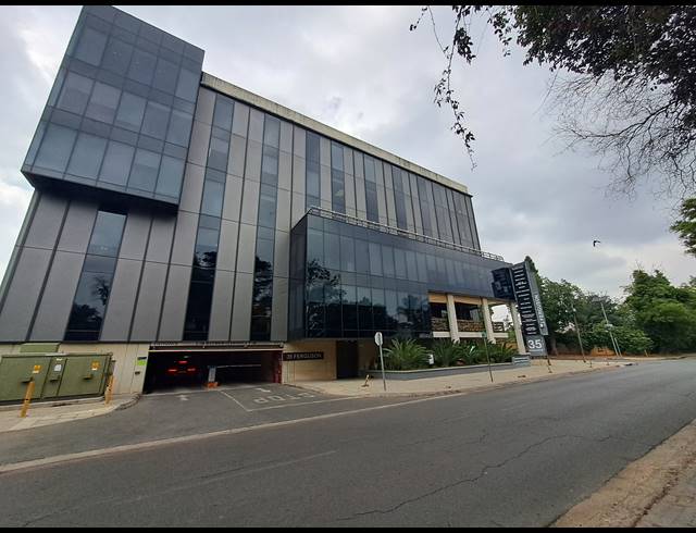 126M² OFFICE TO LET IN ILLOVO